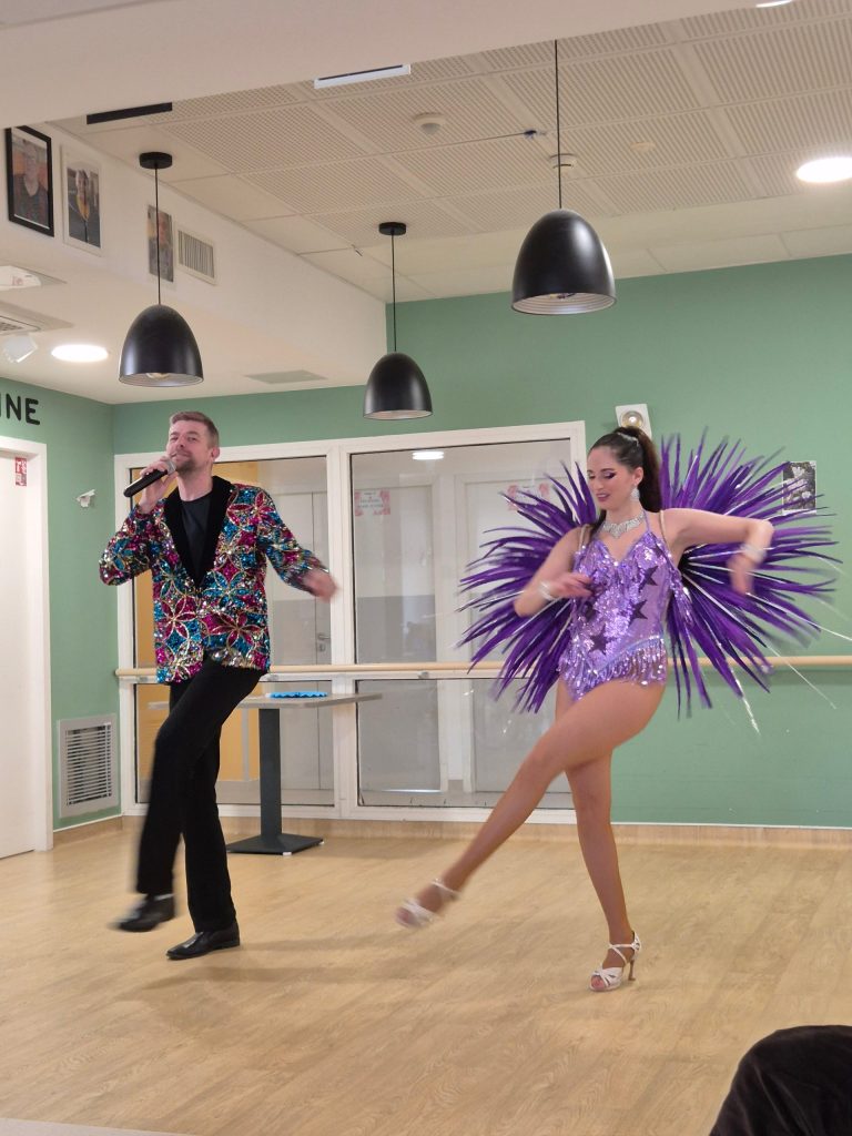 Le carnaval de l’EHPAD : une journée haute en couleurs et en bonne humeur
